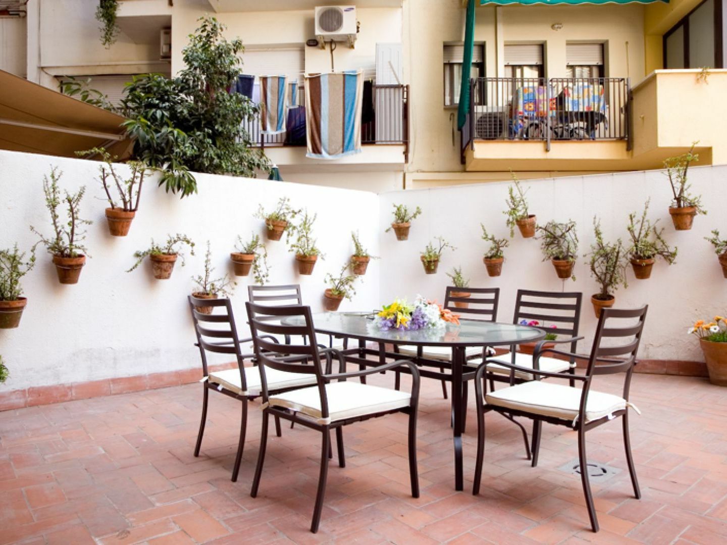 Spanish Siesta Apartment Barcelona